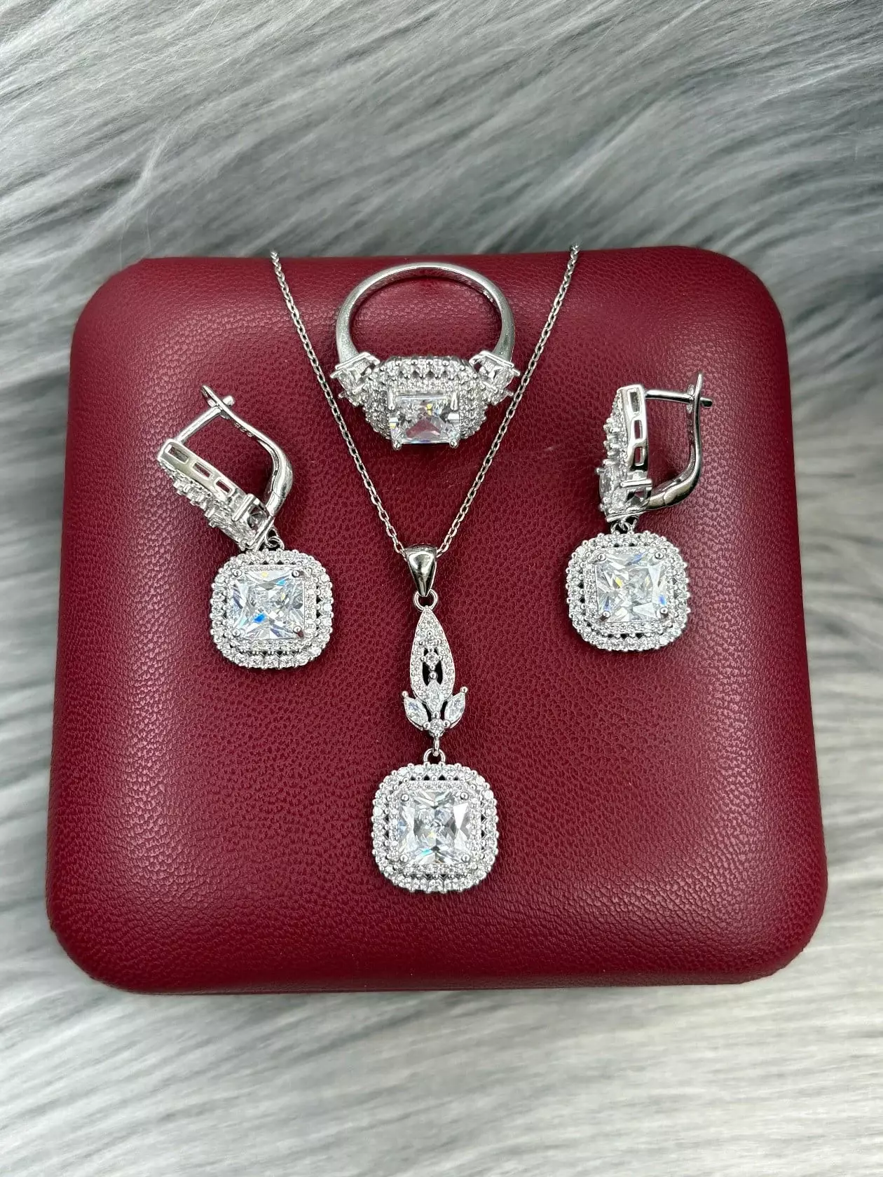 Gümüş dəst 925 əyar zirkon qaşlı, 17.44gr, GB_CD9578_19